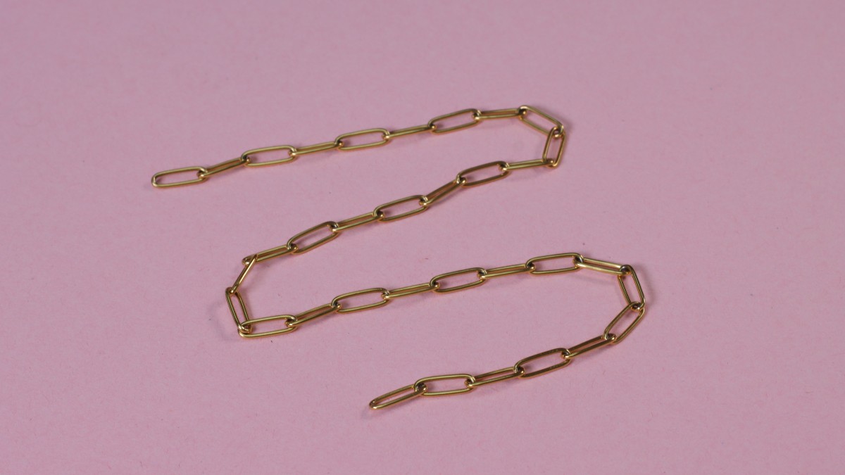 Collier multirangs avec chaînes et perles nacrées : Etape 10