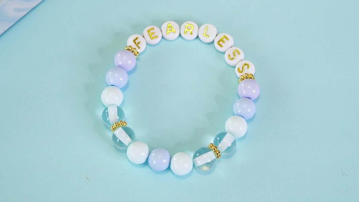 Bracelets d'amitié style 1989 : Etape 2 Bracelets d'amitié style 1989 : Etape 2