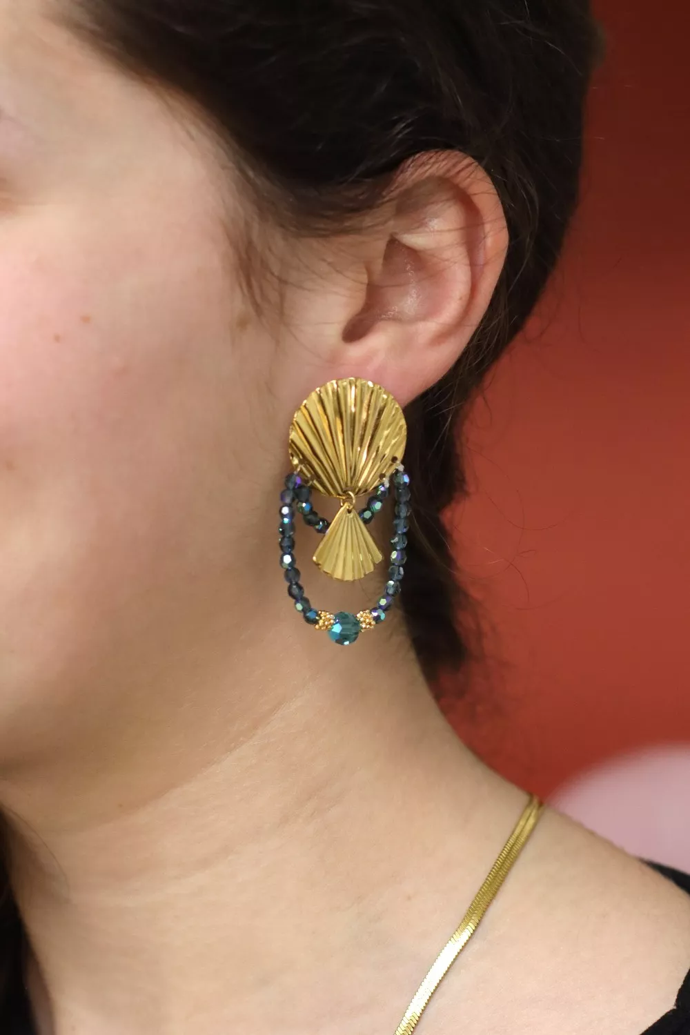 Schéma Boucles d'oreilles dorées éventail et perles Preciosa