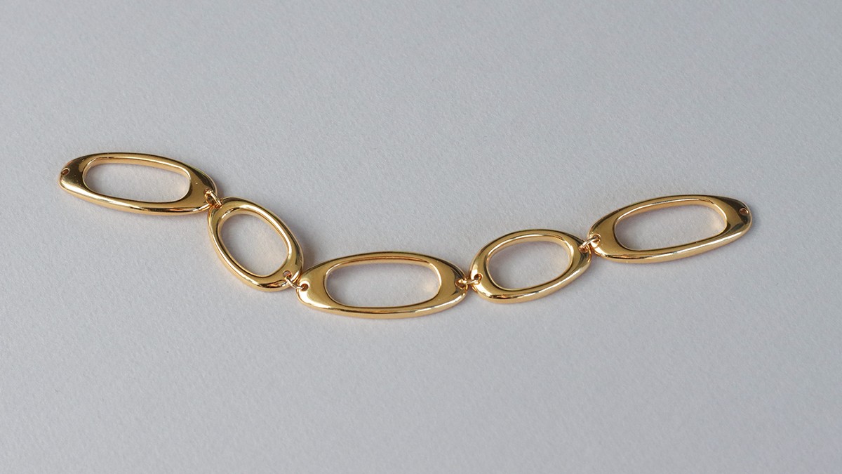 Bijoux bulle - Bracelet maillons et boucles d'oreilles asymétriques : Etape 5 Bijoux bulle - Bracelet maillons et boucles d'oreilles asymétriques : Etape 5