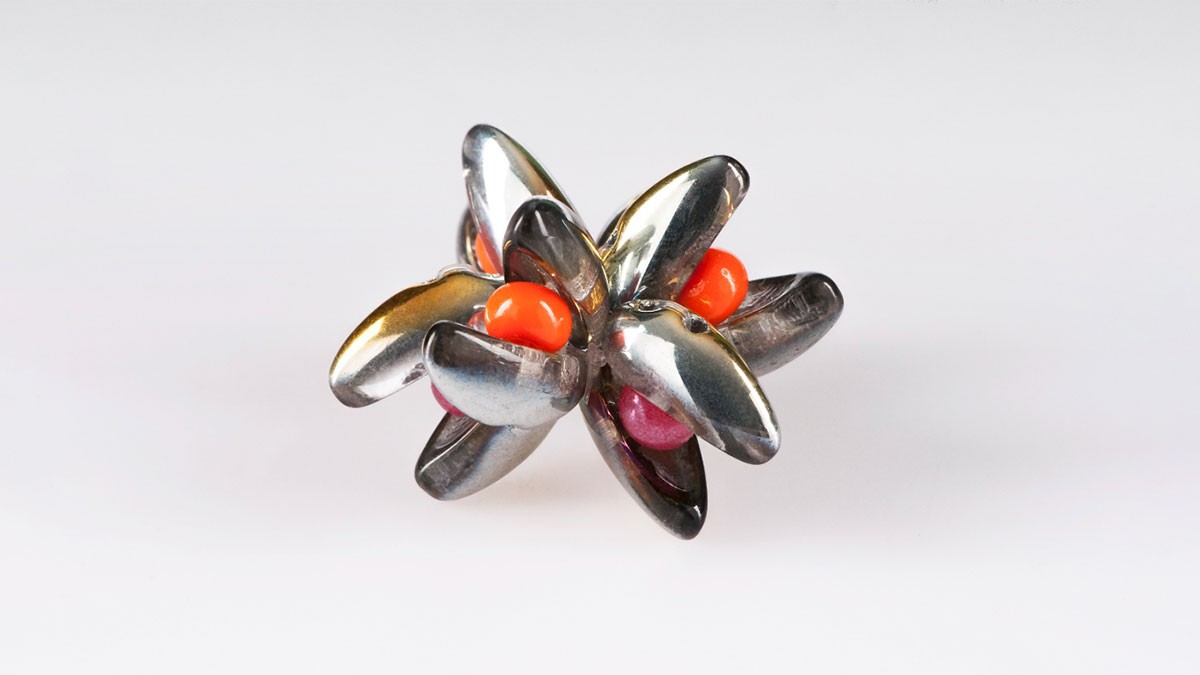 Bracelet femme avec des perles en verre Preciosa Chilli : Etape 5