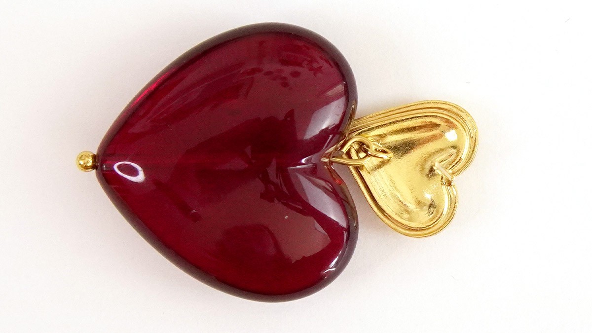 Boucles d'oreilles maxi coeurs en résine : Etape 4