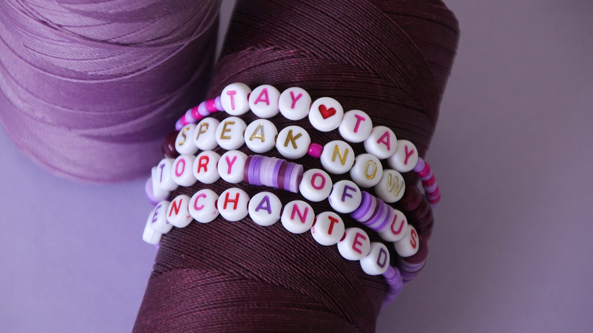 Bracelets d'amitié avec perles lettres et perles Heishi : Etape 5