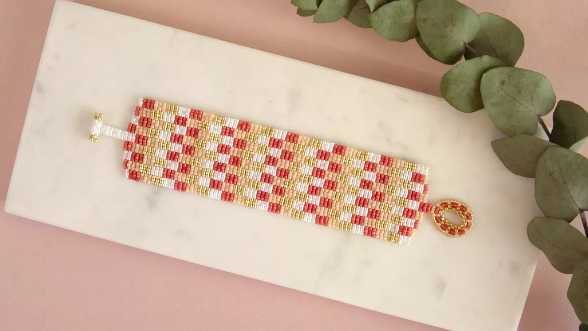 Schéma Bracelet Miyuki à carreaux triple Peyote avec fermoir en perles