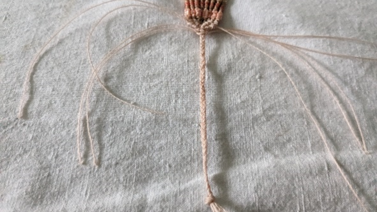 Bracelet avec tissage central et micro macramé : Etape 22