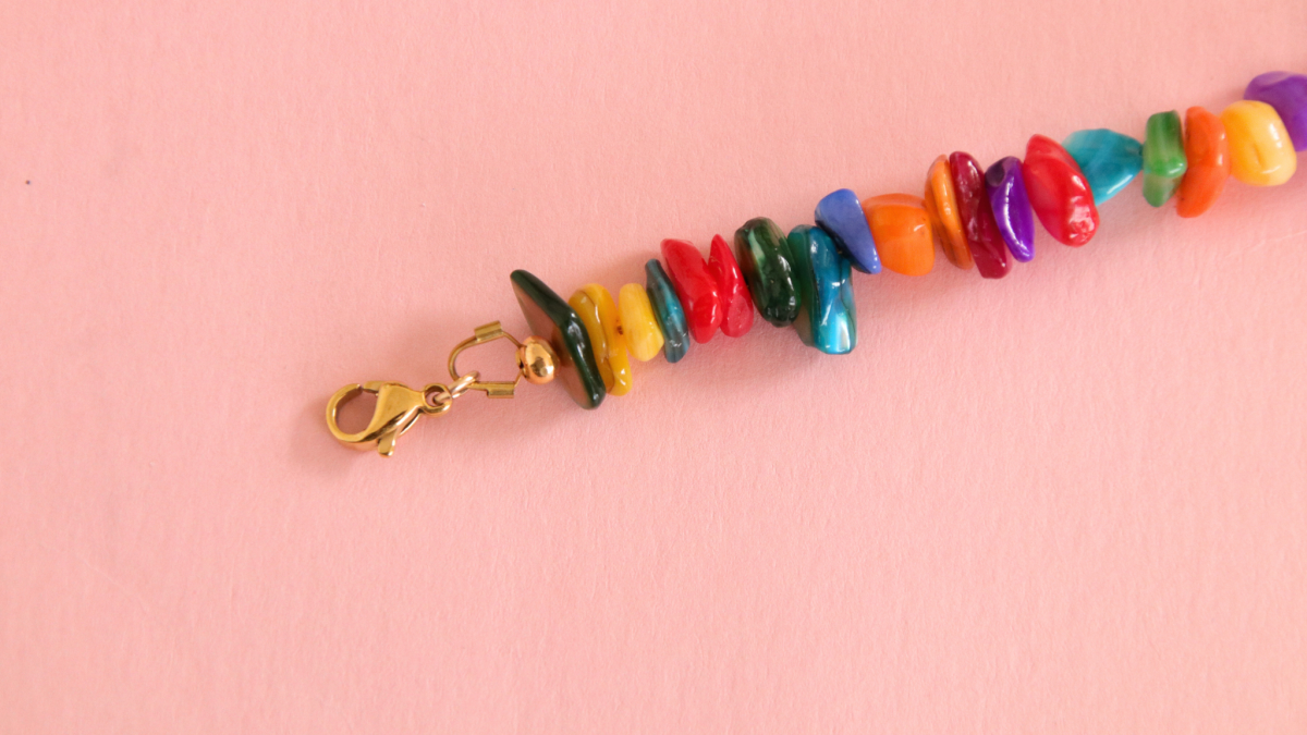 Collier avec perles d'eau douce et perles chips coquillage : Etape 7