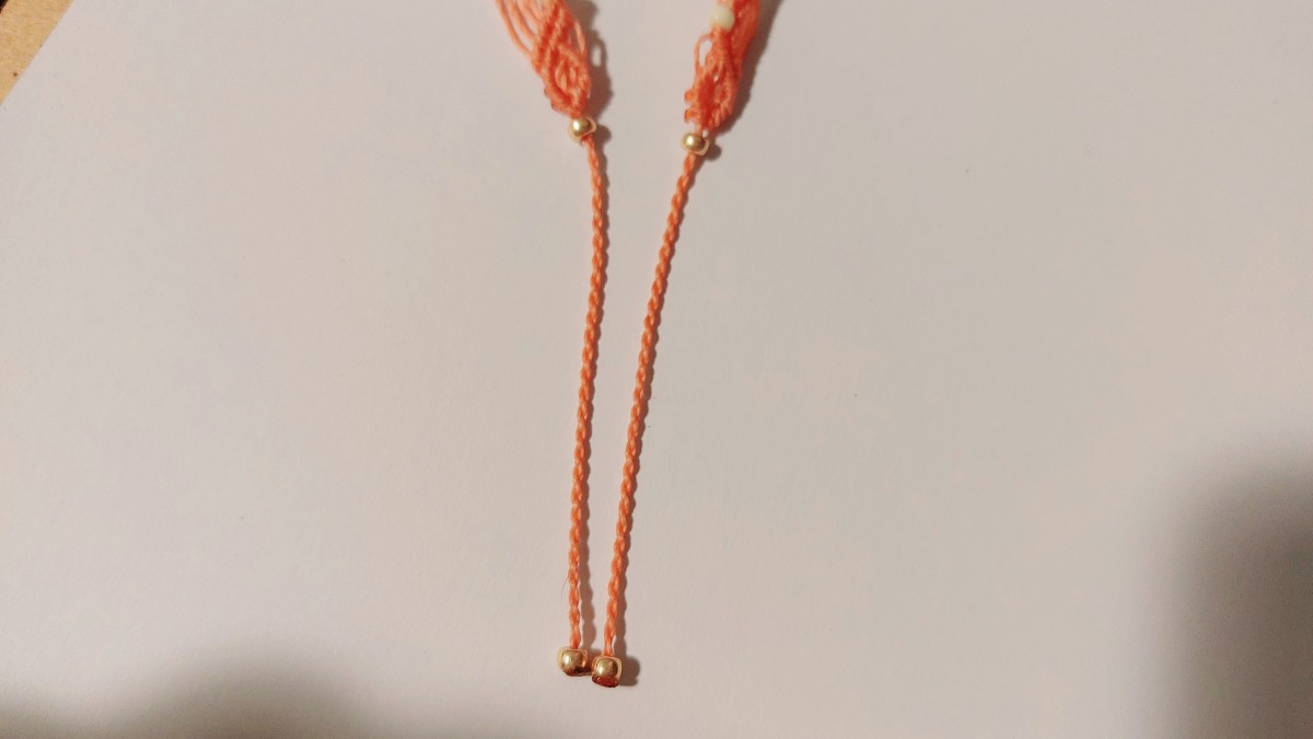 Bracelet d'été en micro-macramé : Etape 26 Bracelet d'été en micro-macramé : Etape 26