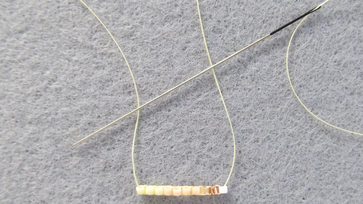 Boucles d'oreilles franges en perles Miyuki : Etape 1