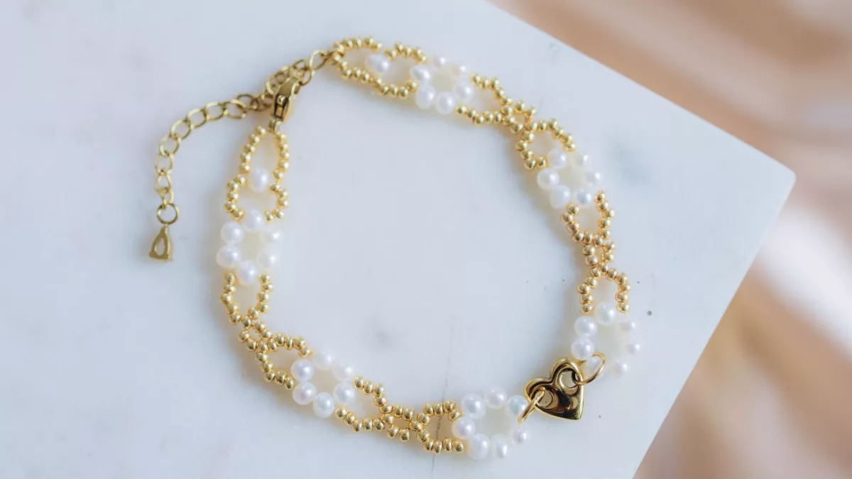 Schéma Bracelet maillons en perles d'eau douce et rocailles Schéma Bracelet maillons en perles d'eau douce et rocailles