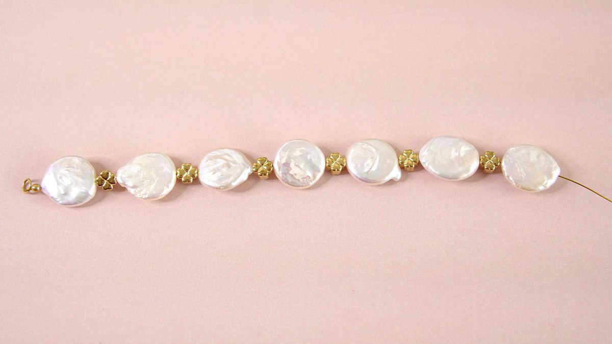 Bracelet Palets en perles d'eau douce : Etape 2