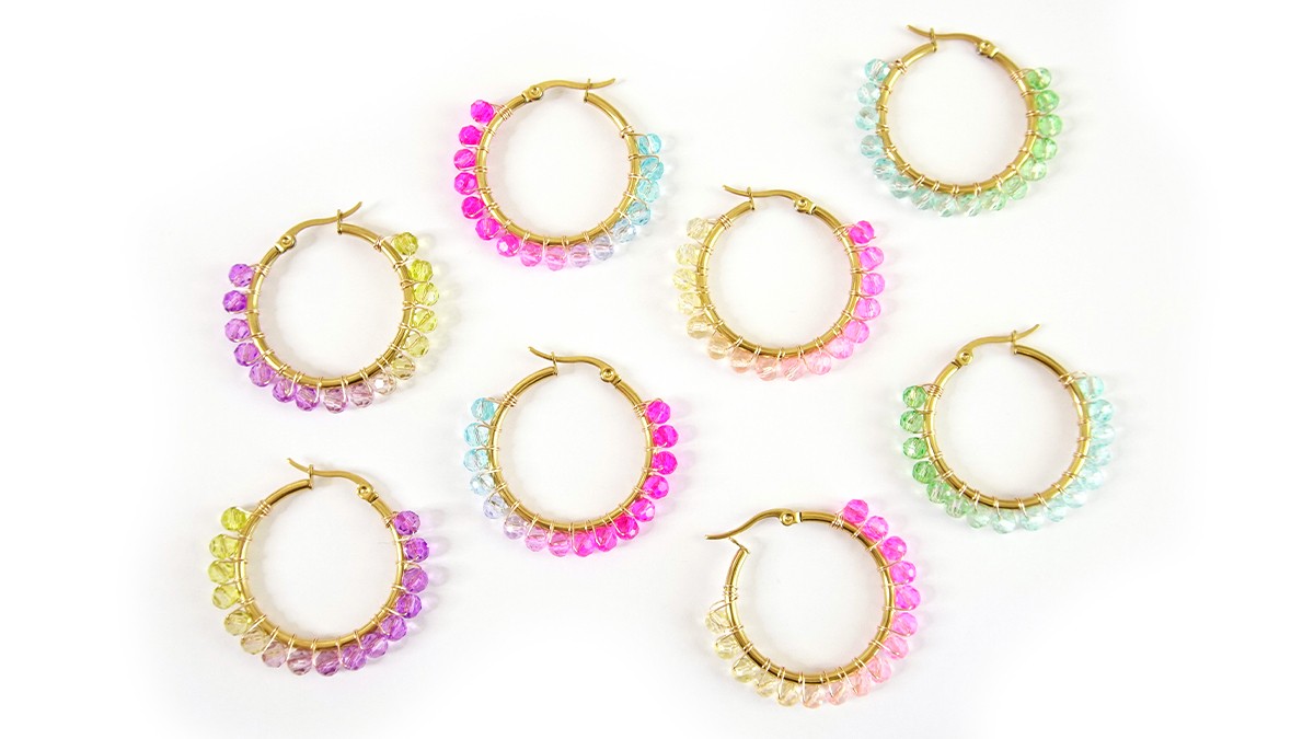 Schéma Créoles avec perles colorées dégradé de couleurs Schéma Créoles avec perles colorées dégradé de couleurs