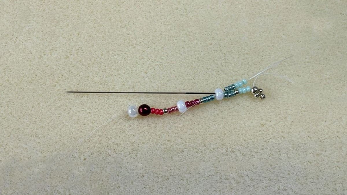 Collier netting en rocailles 11/0 : Etape 3