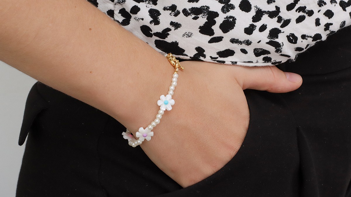 Schéma Bracelet marguerite et perles d'eau douce