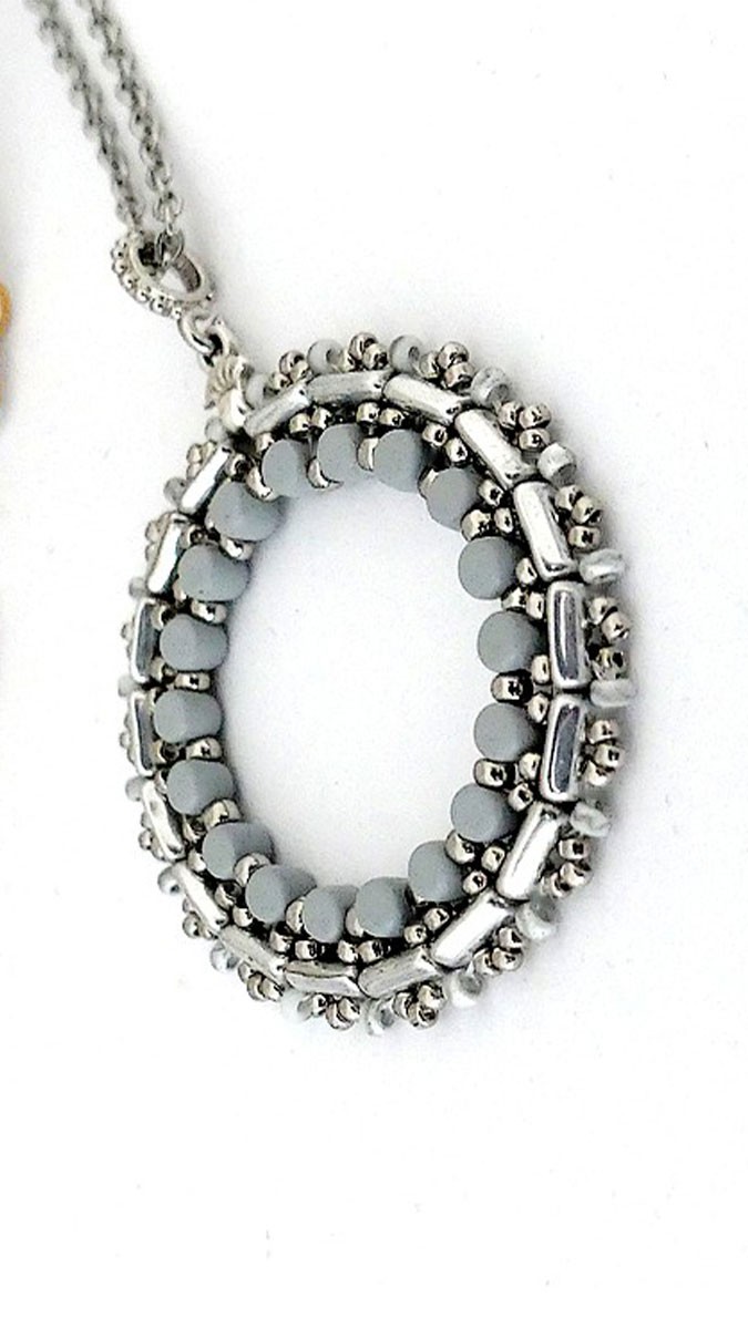 Schéma Boucles d'oreilles Caprice avec perles Minos par Puca® Schéma Boucles d'oreilles Caprice avec perles Minos par Puca®