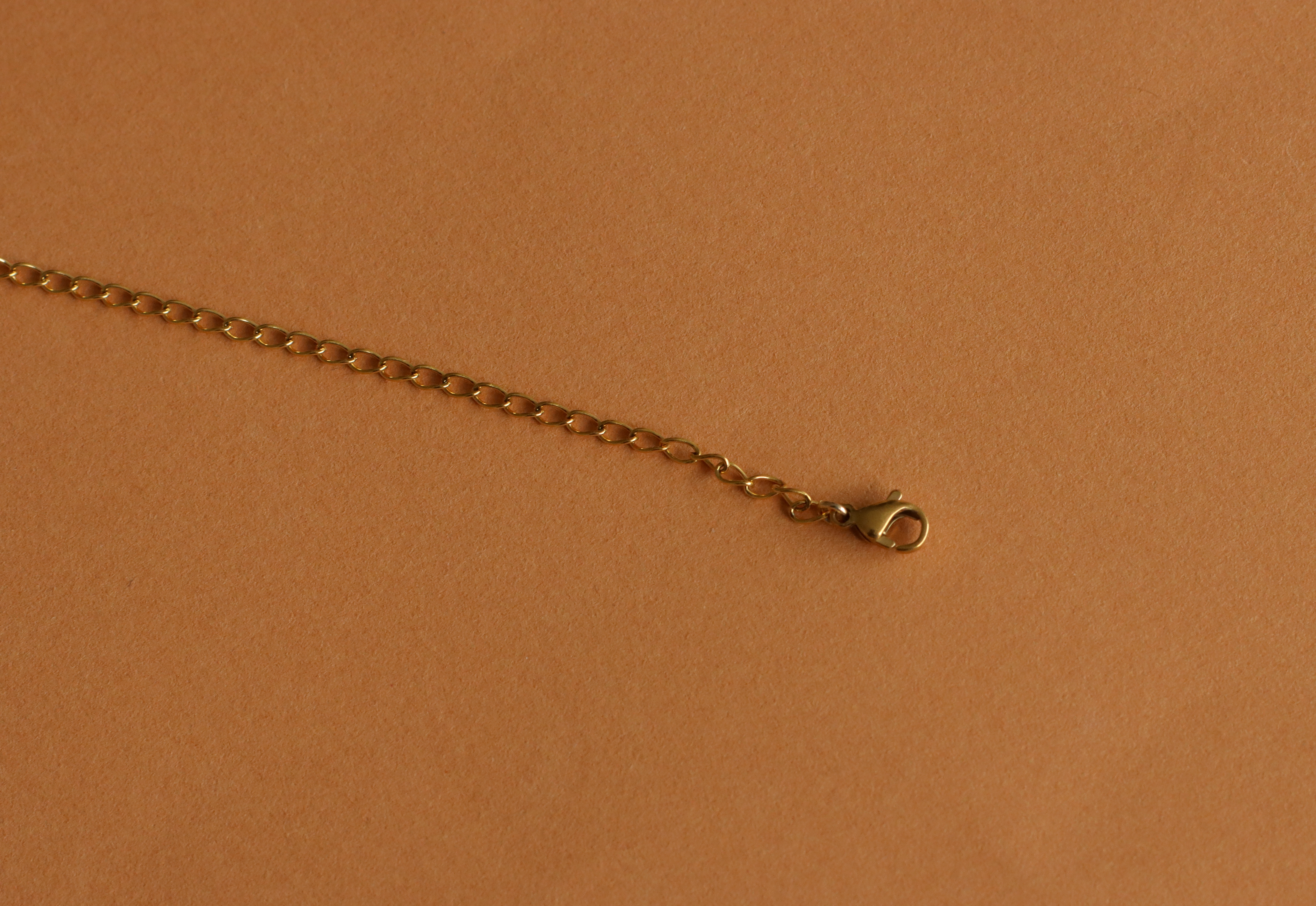 Colliers avec pierres naturelles et breloque lettre : Etape 11 Colliers avec pierres naturelles et breloque lettre : Etape 11