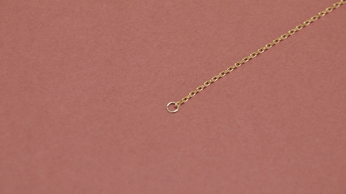 Collier en Y avec perles nacrées et cristal : Etape 2