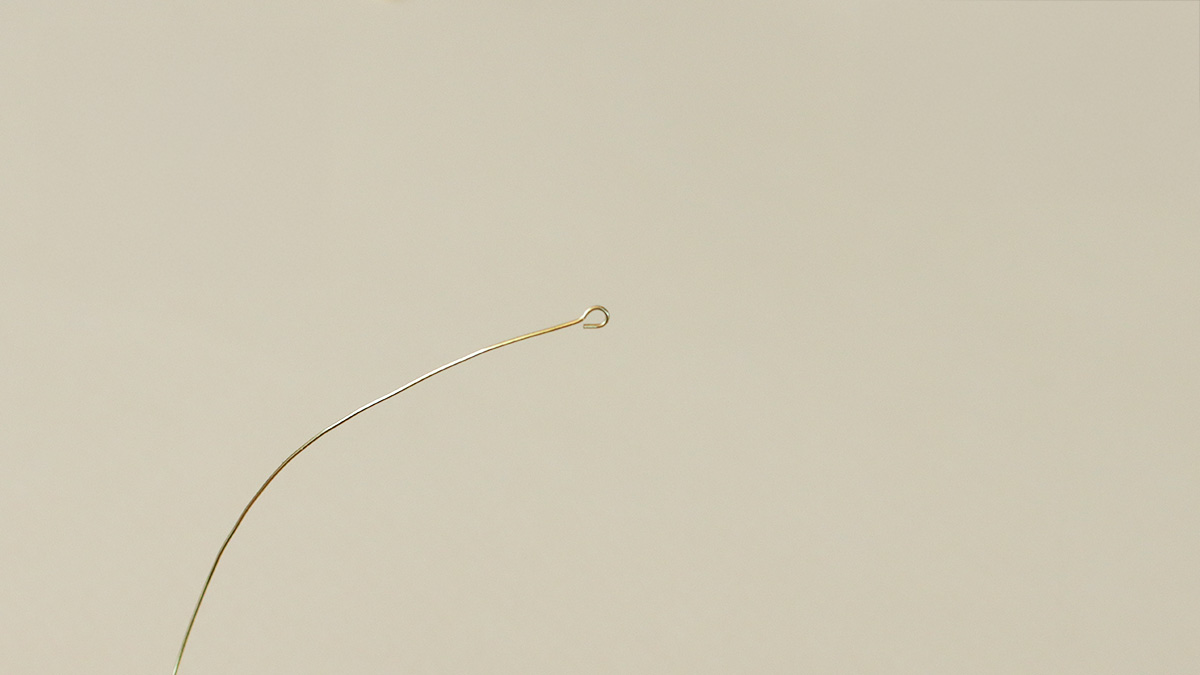 Boucles d'oreilles pendantes en perles d'eau douce et goutte PureCrystal : Etape 1