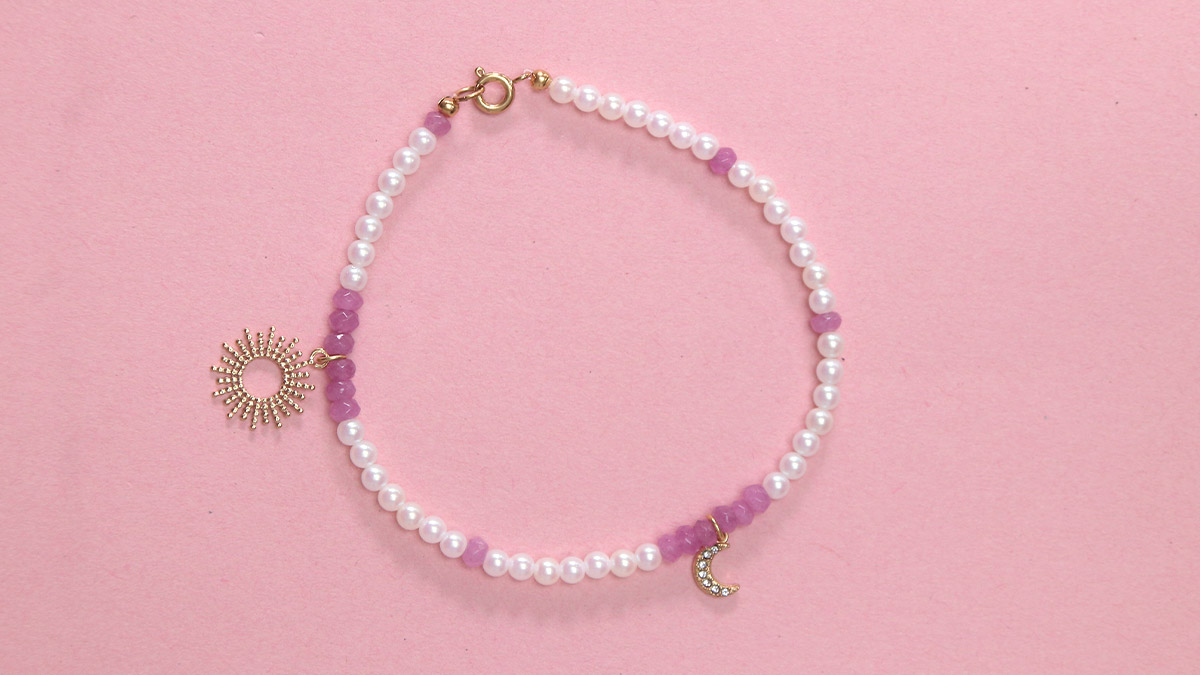 Bracelet de cheville pour les fêtes en perles nacrées : Etape 3 Bracelet de cheville pour les fêtes en perles nacrées : Etape 3