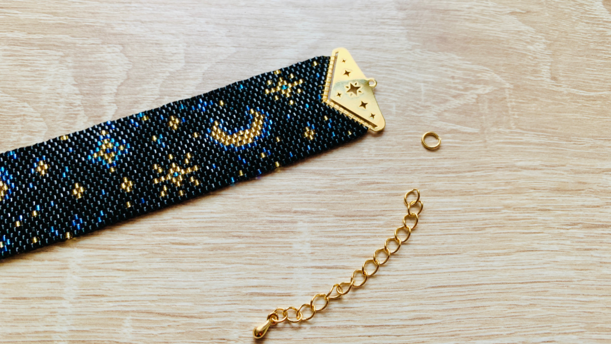 Bracelet peyote impair avec embouts de tissage Perles & Co : Etape 7