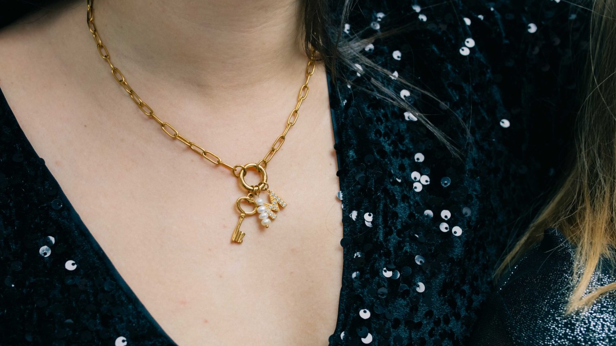 Collier Pour Femme Avec Fermoir Mousqueton - Longueur 60 Cm - Marque Euroweb - Neuf Avec étiquettes - Idée Cadeau