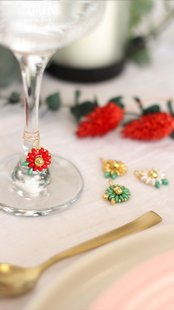 DIY Marque-Verre en perles SuperDuo Fleur de Noël