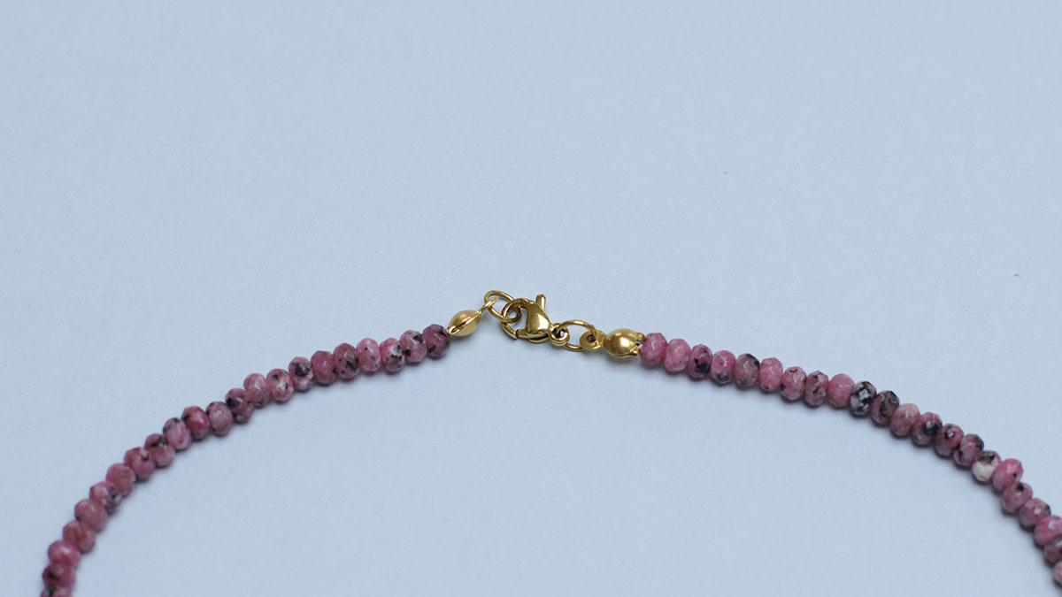 Collier en pierres naturelles double rang : Etape 5