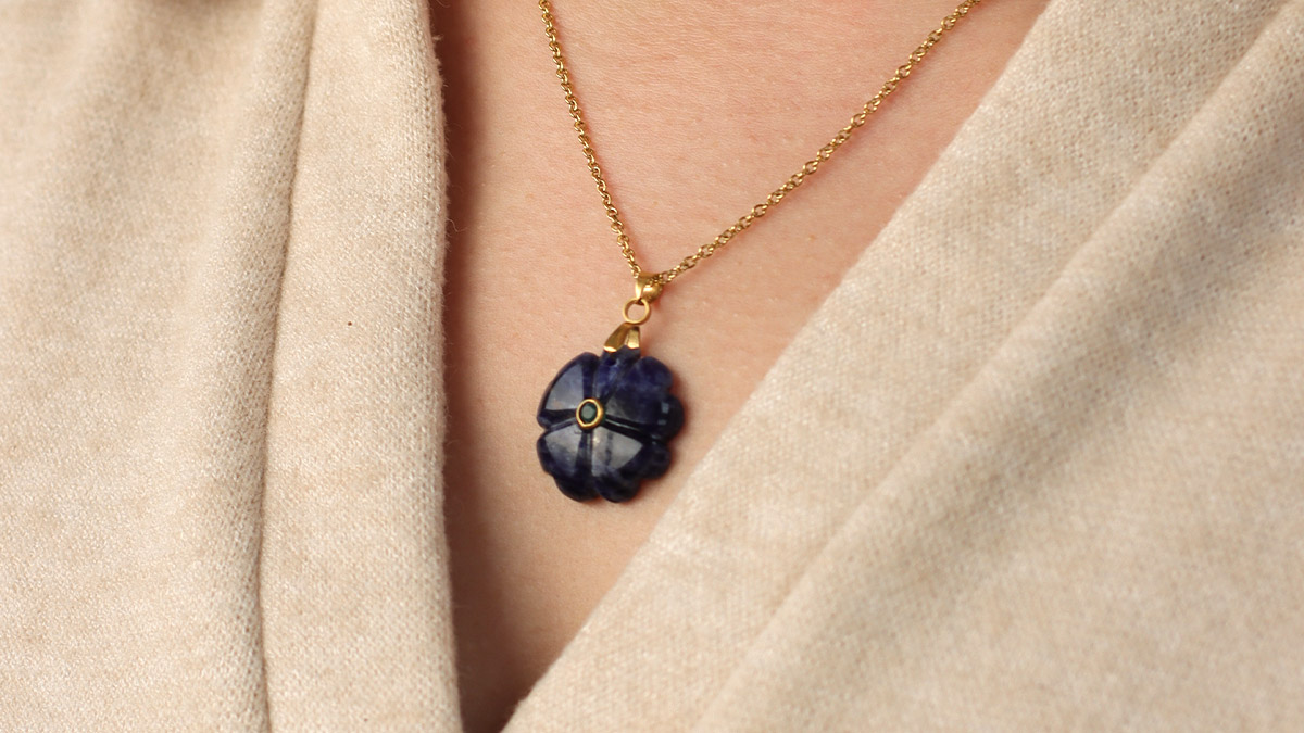 Collier trèfle à 4 feuilles en Pierre : Etape 7 Collier trèfle à 4 feuilles en Pierre : Etape 7