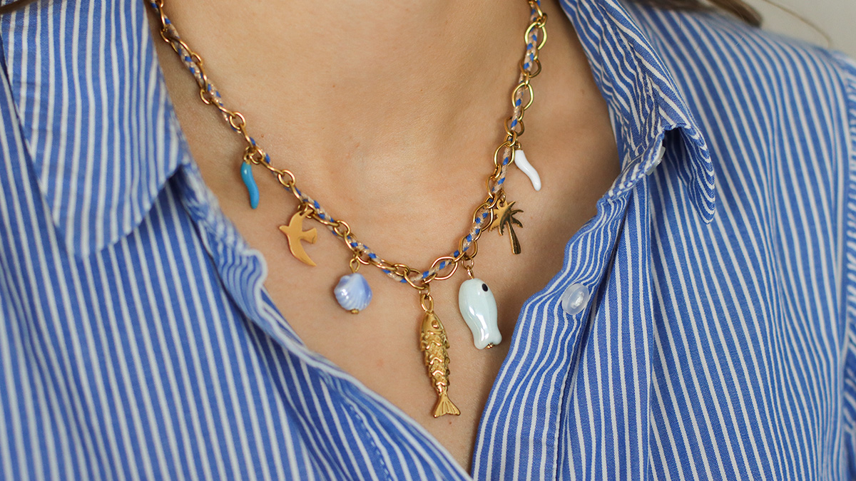 Collier charms en acier inoxydable bleu et blanc Collier charms en acier inoxydable bleu et blanc