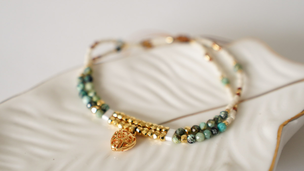 Schéma Bracelet en perles deux rangs avec noeud coulant