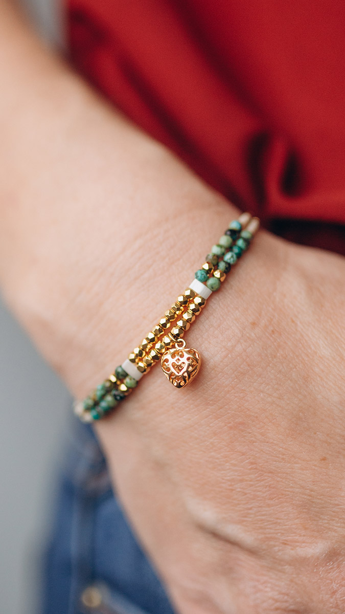 Bracelet en perles deux rangs avec noeud coulant