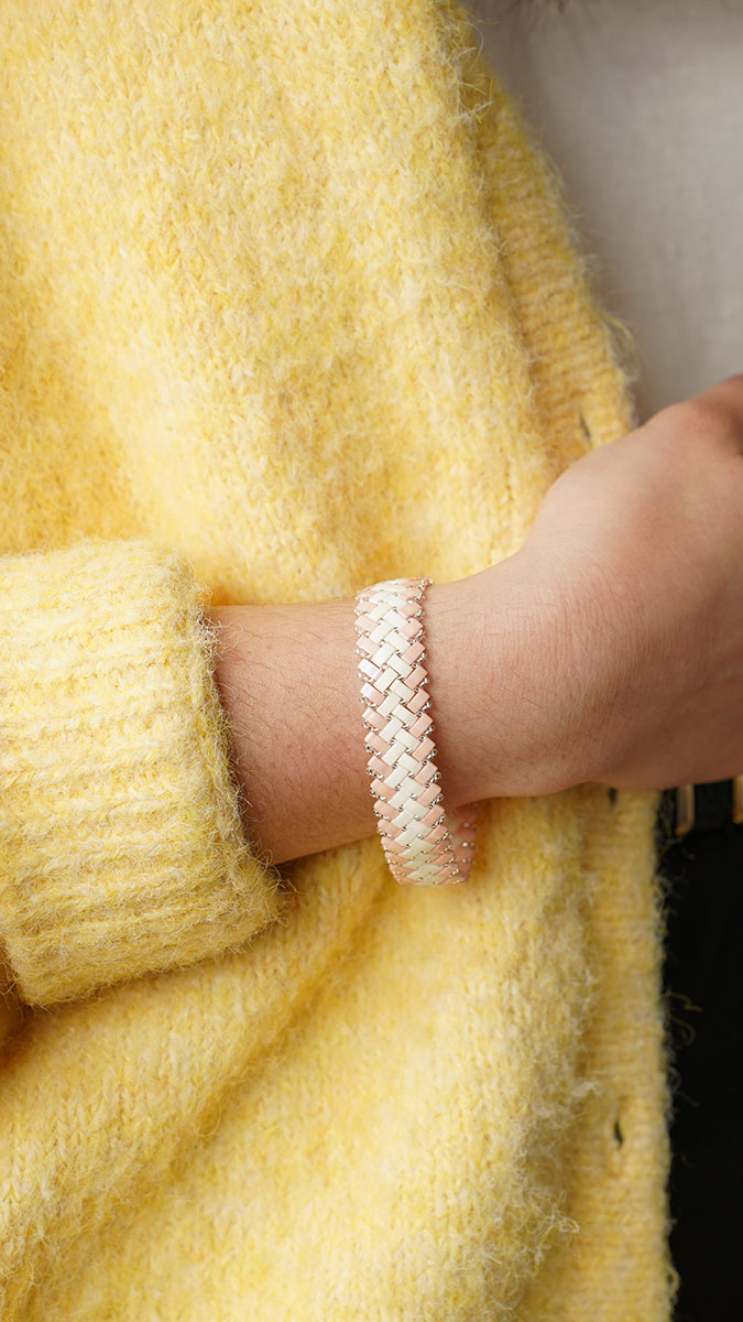 Schéma Bracelet avec des perles Miyuki half tila 2 chevrons Schéma Bracelet avec des perles Miyuki half tila 2 chevrons