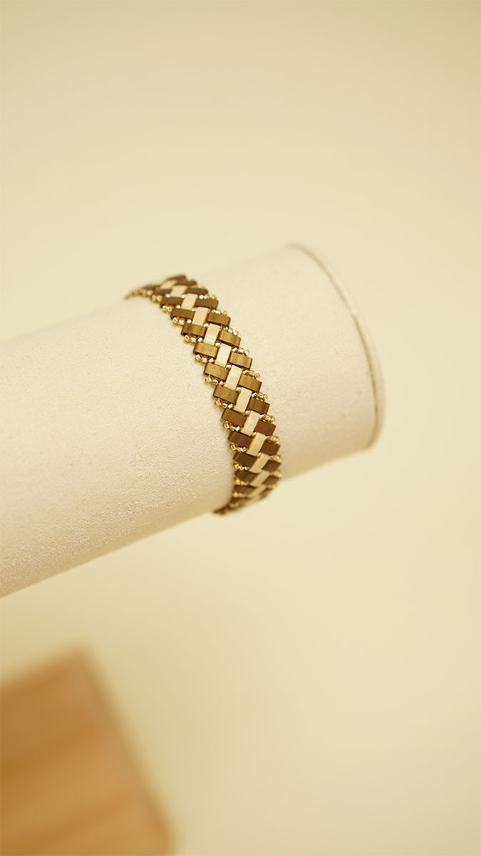 Schéma Bracelet chevrons impairs avec des perles Miyuki Half Tila