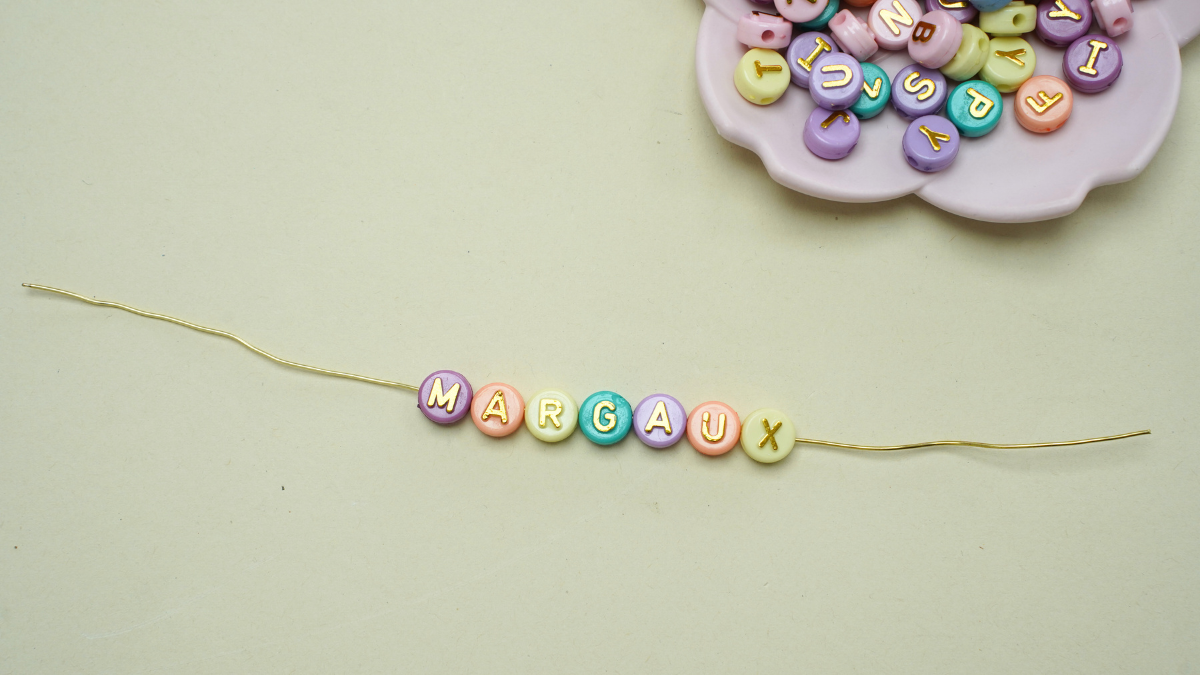 Porte-clé personnalisé prénom avec des perles lettres : Etape 2