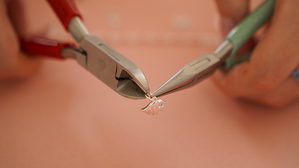 Bracelet charms marins en argent 925 : Etape 2 Bracelet charms marins en argent 925 : Etape 2