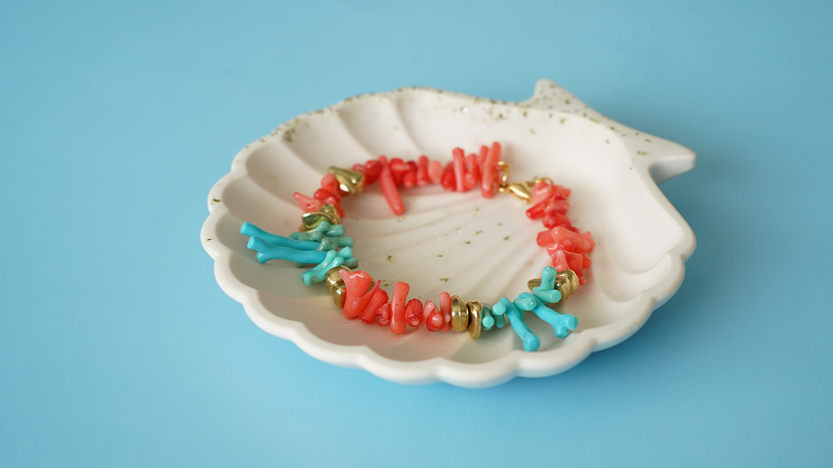 Bracelet avec perles chips corail & turquoise