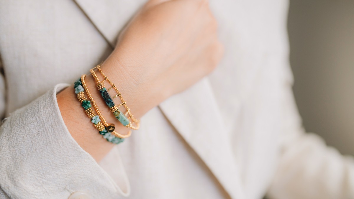 Ensemble de bracelets vert et doré en pierres naturelles