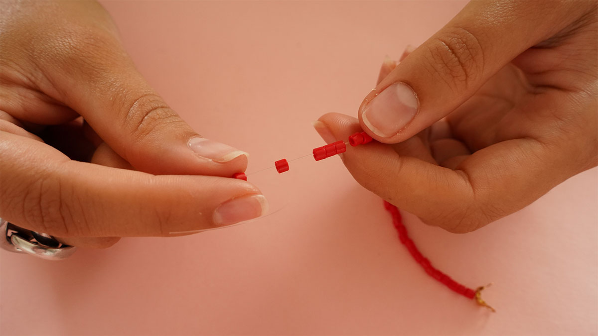 Bracelet en perle Miyuki Delica à nouer : Etape 3