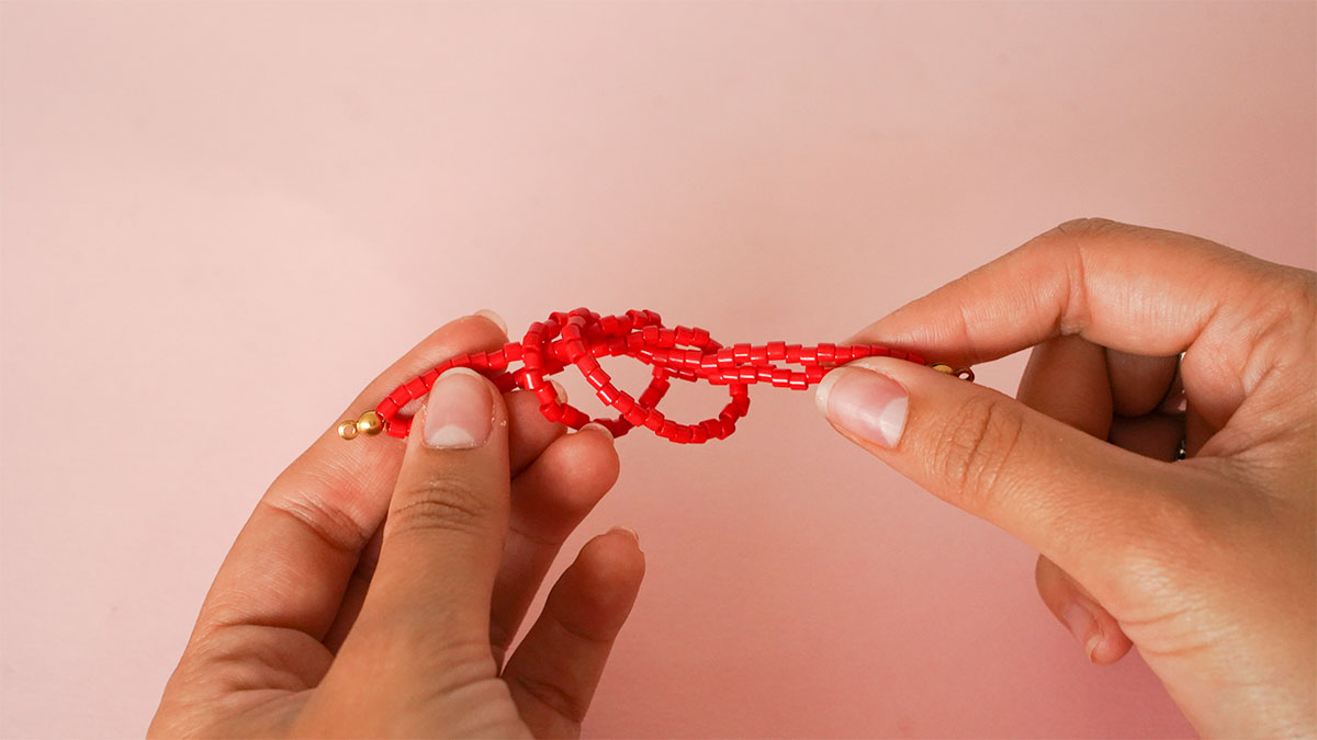 Bracelet en perle Miyuki Delica à nouer : Etape 8