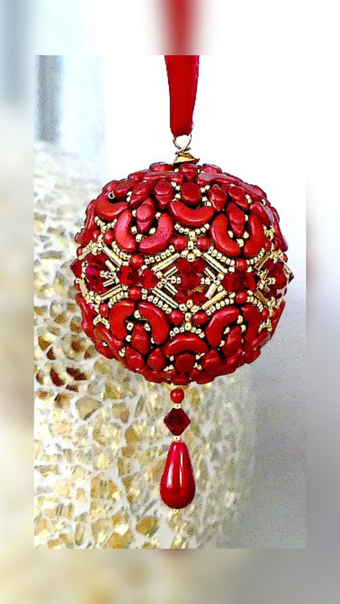 Boule en perles Poésie de Noël par Puca ®