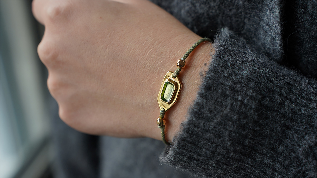 Schéma Bracelet cordon et intercalaire vert Schéma Bracelet cordon et intercalaire vert