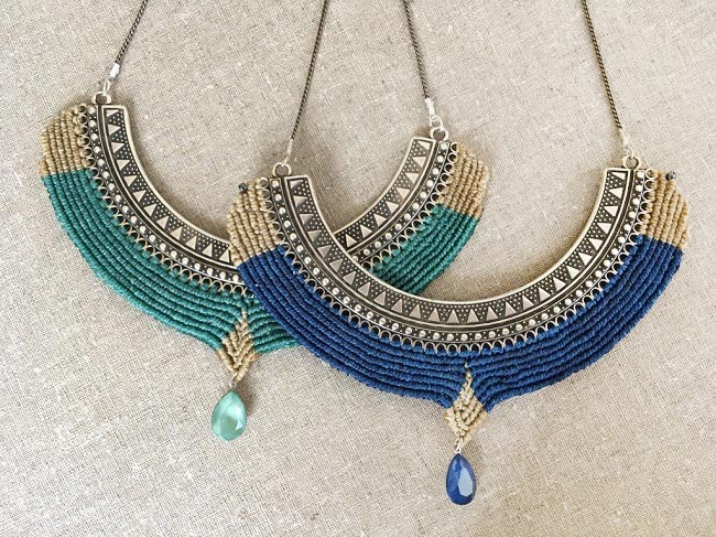 Collier micro macramé avec intercalaire torque et cabochon poire PureCrystal : Etape 14