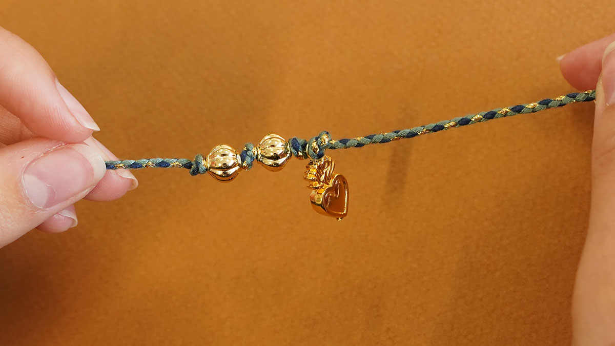 Bracelet cordon coeur ex voto : Etape 4