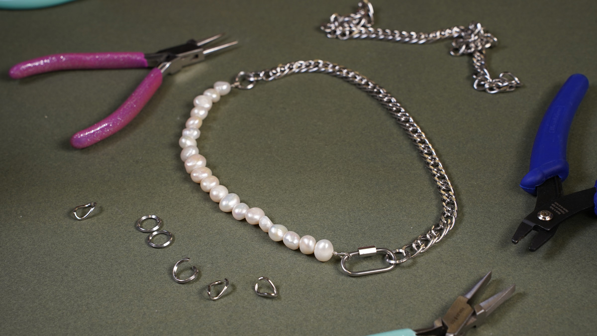 Schéma Collier de perles d'eau douce et chaîne gourmette