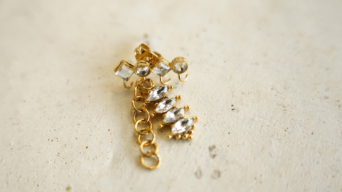 Boucles d'oreilles pendantes charms en acier inoxydable : Etape 2