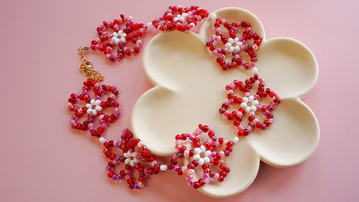 Schéma Collier tissage fleurs en perles rocailles Miyuki 6/0