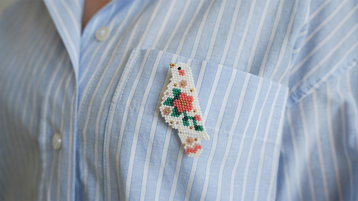 Broche oiseau Miyuki en Brick Stitch