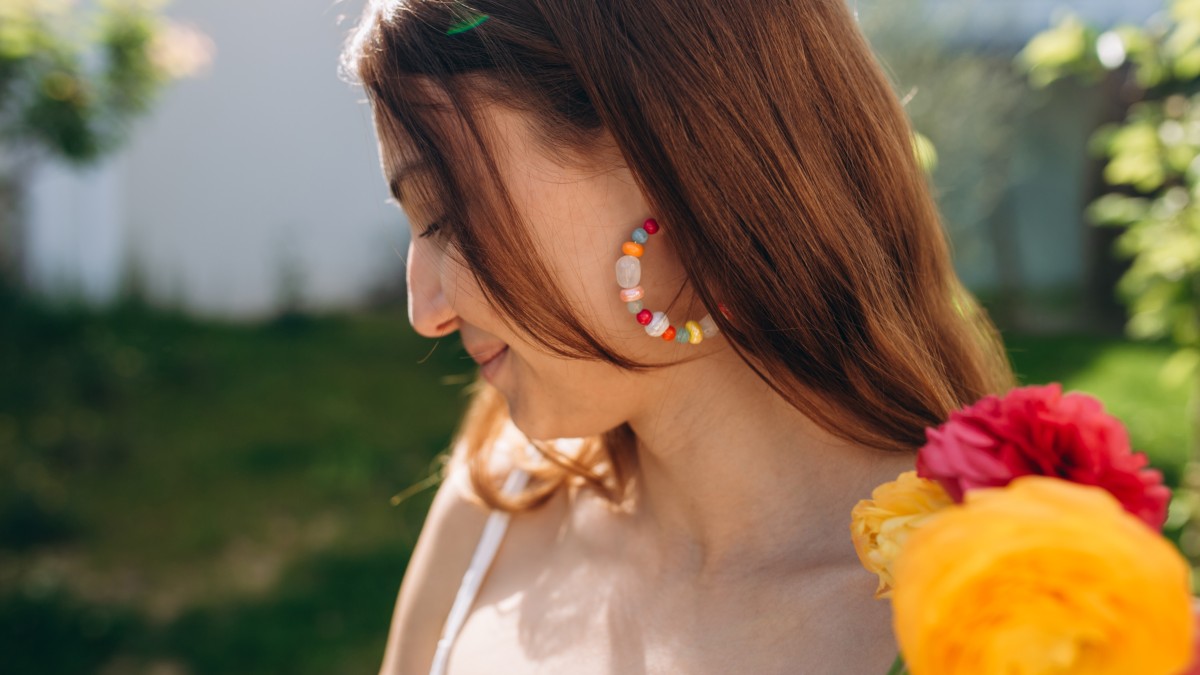 Schéma Boucles d'oreilles avec mix de perles colorées Schéma Boucles d'oreilles avec mix de perles colorées