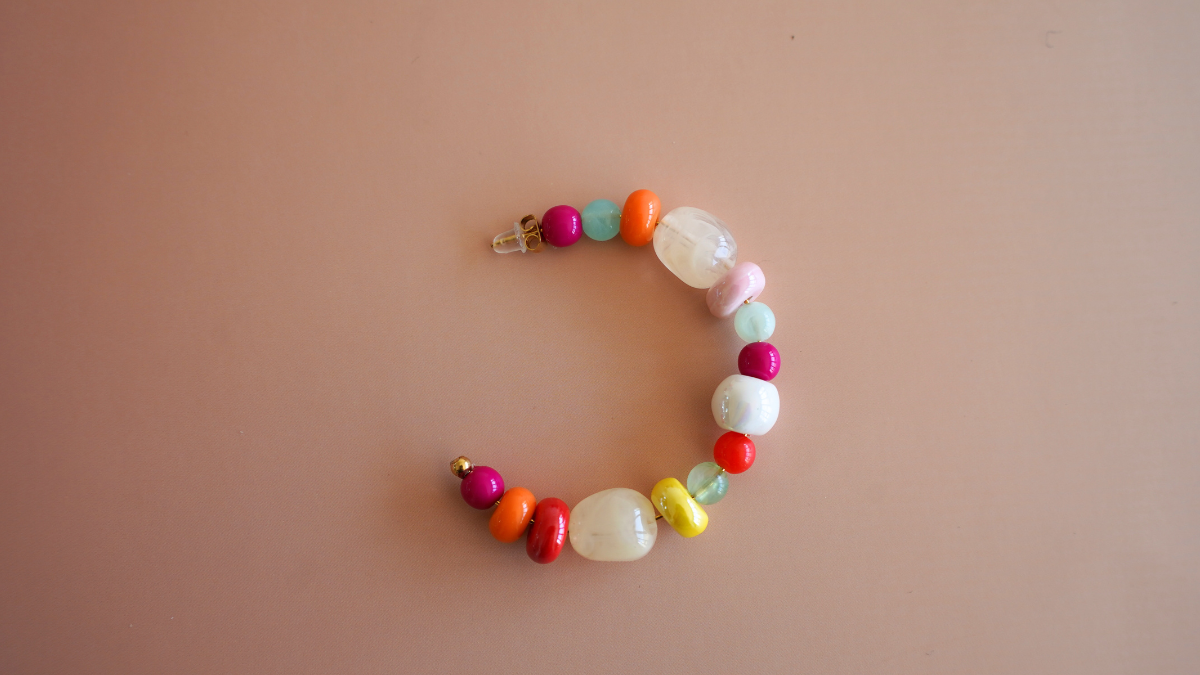 Boucles d'oreilles avec mix de perles colorées : Etape 7 Boucles d'oreilles avec mix de perles colorées : Etape 7