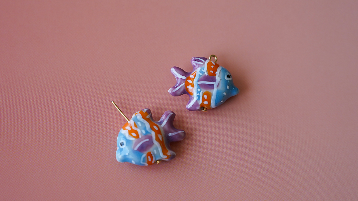 Boucles d'oreilles pendantes étoiles de mer et poissons : Etape 1