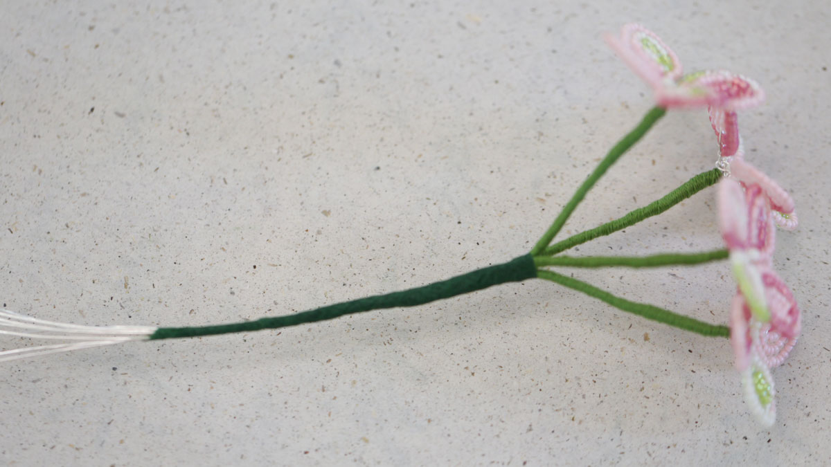 Fleurs d'Hortensia en perles : Etape 14
